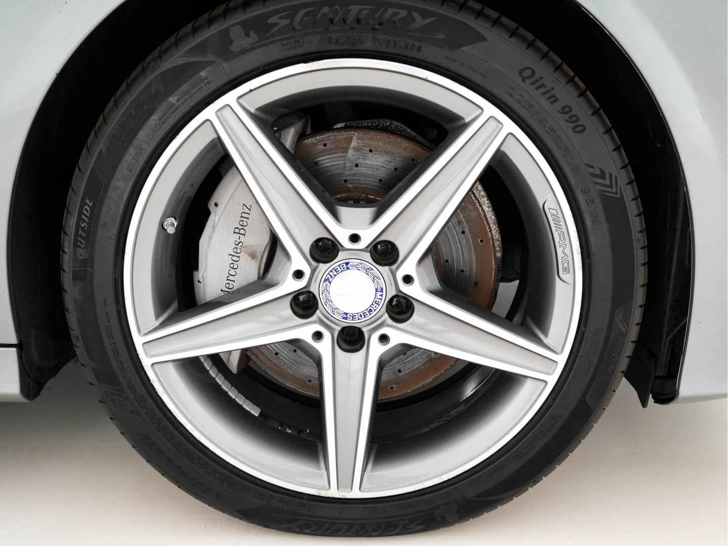 Mercedes-Benz Mercedes-Benz