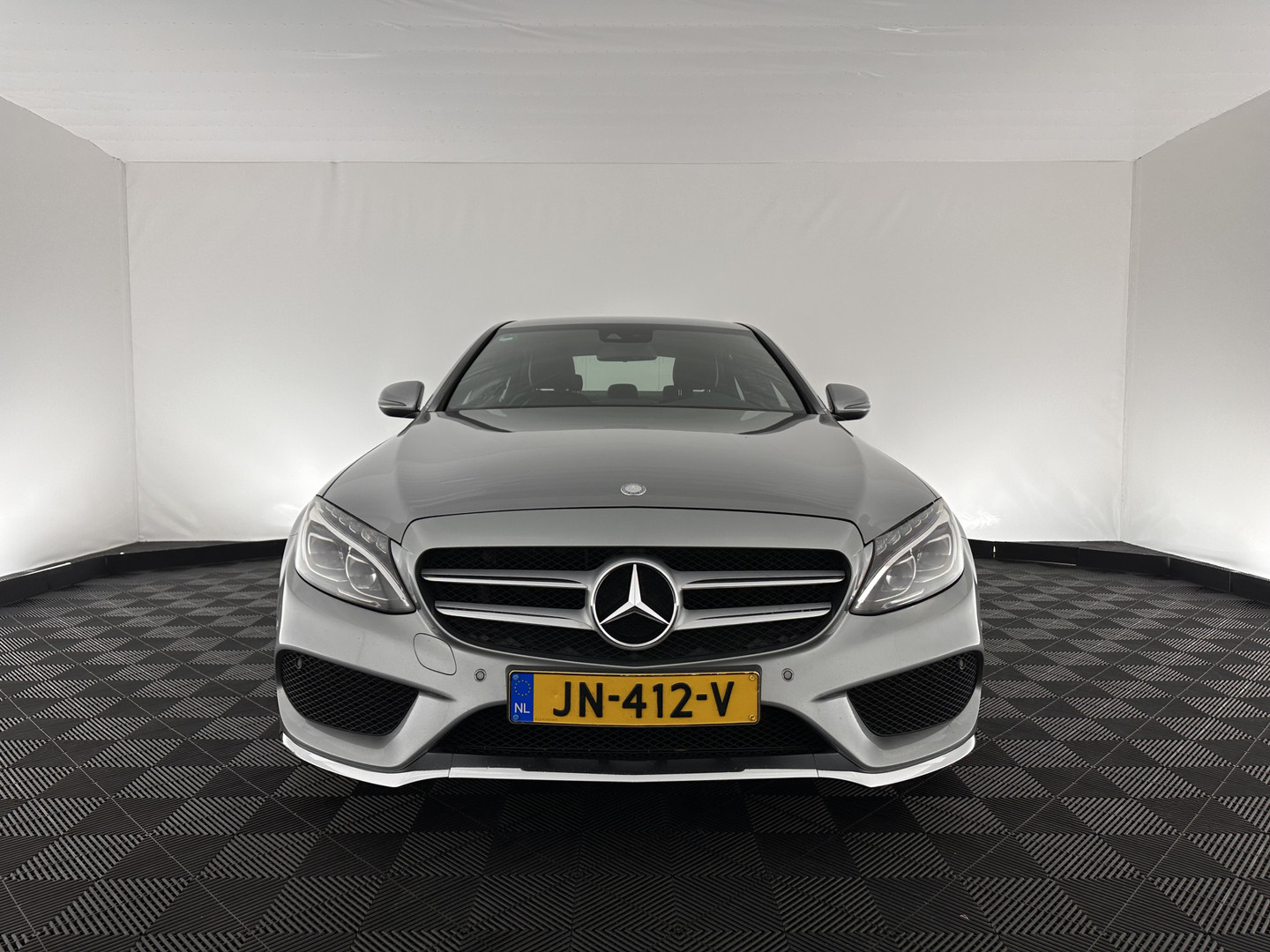 Mercedes-Benz Mercedes-Benz