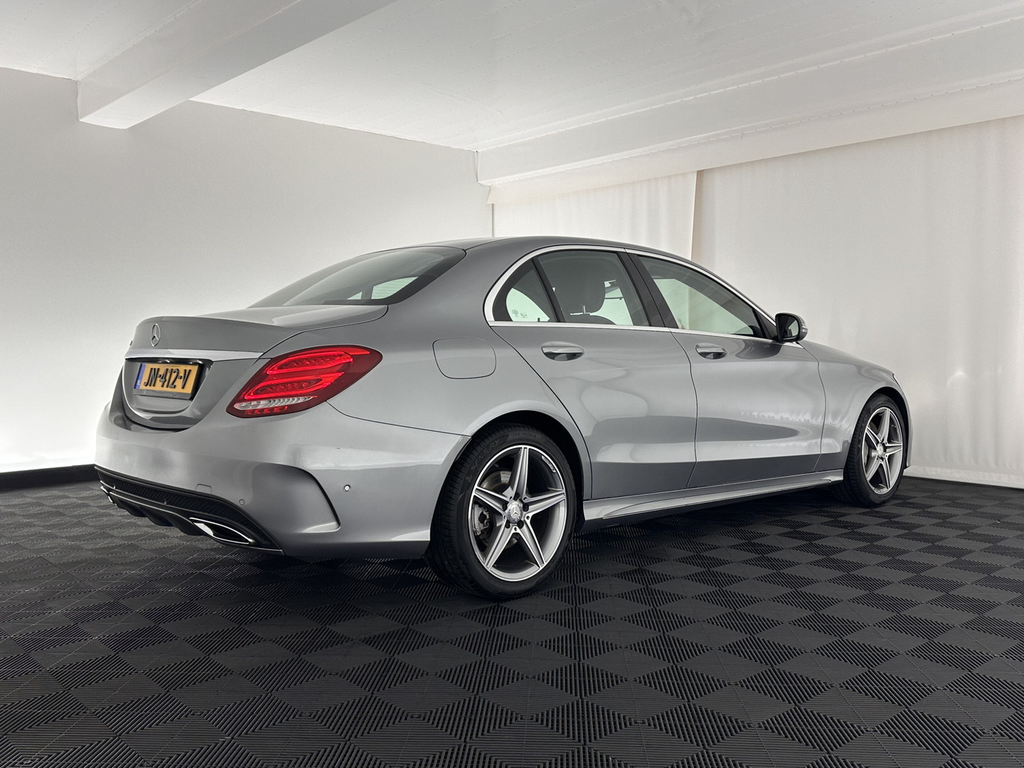 Mercedes-Benz Mercedes-Benz