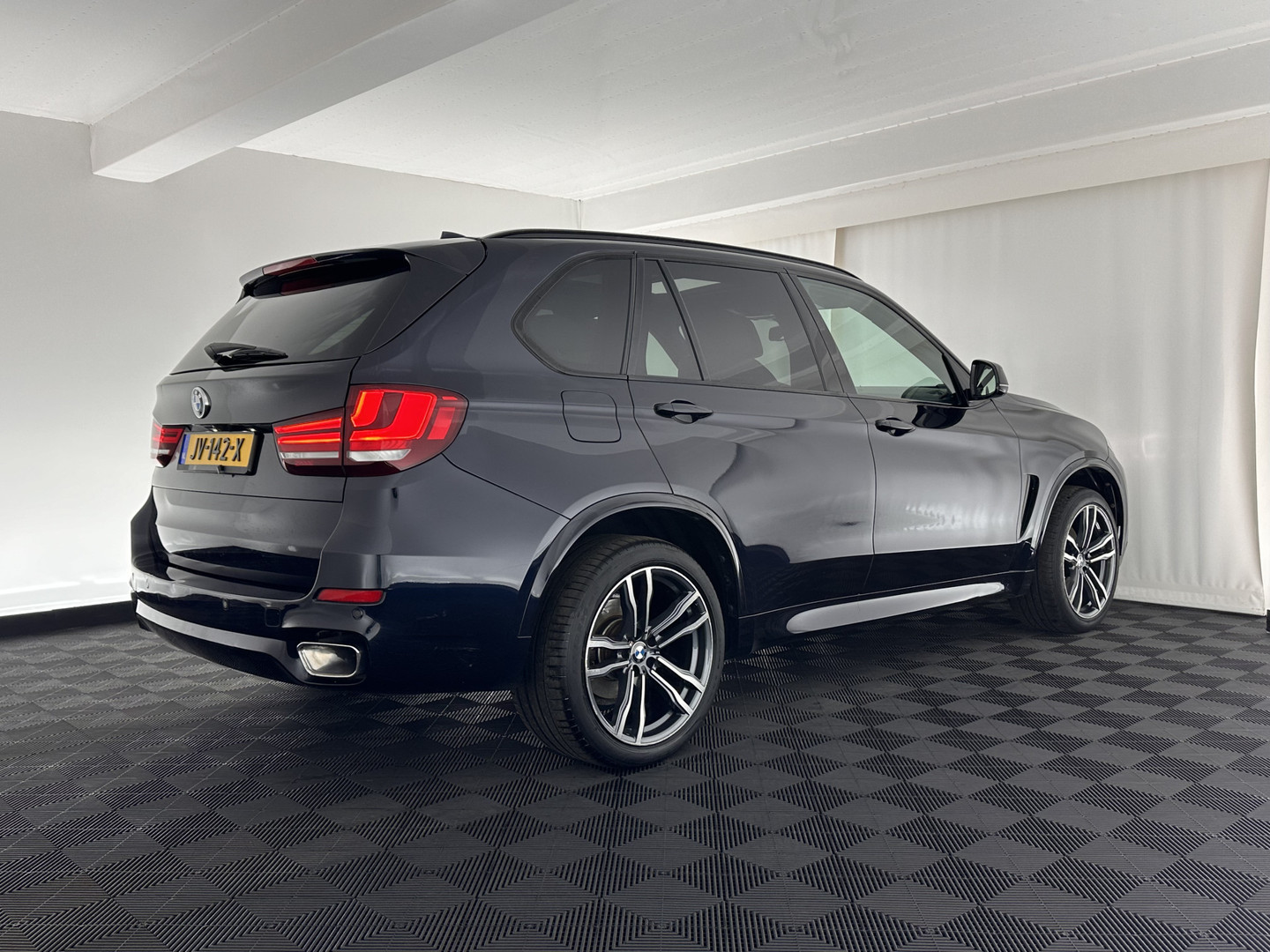BMW BMW