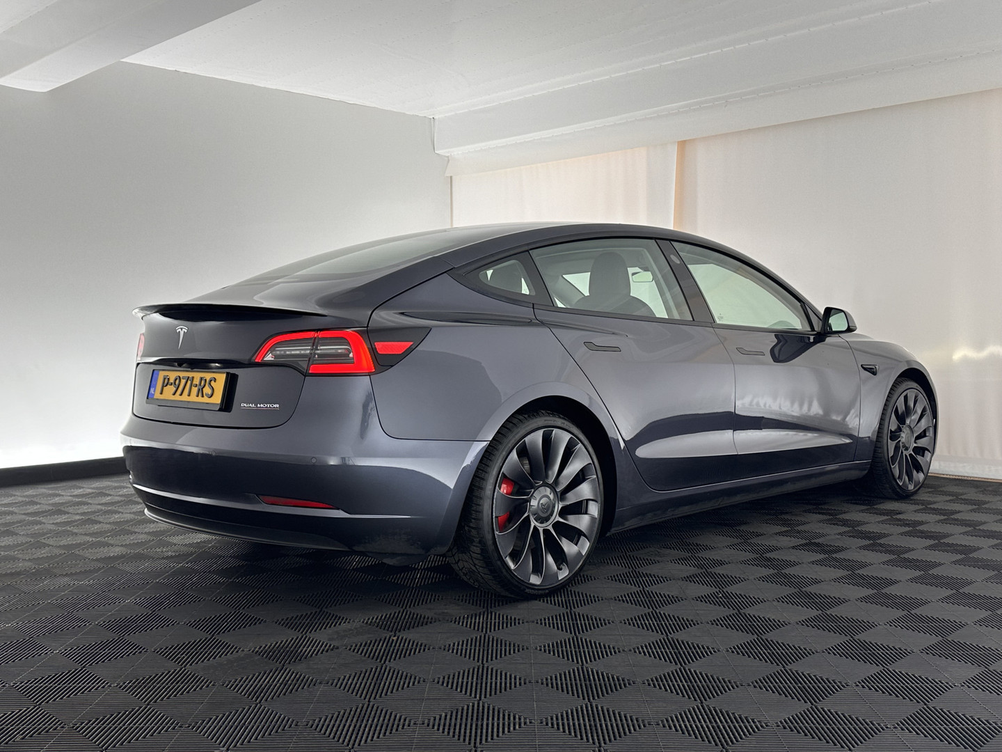 Tesla