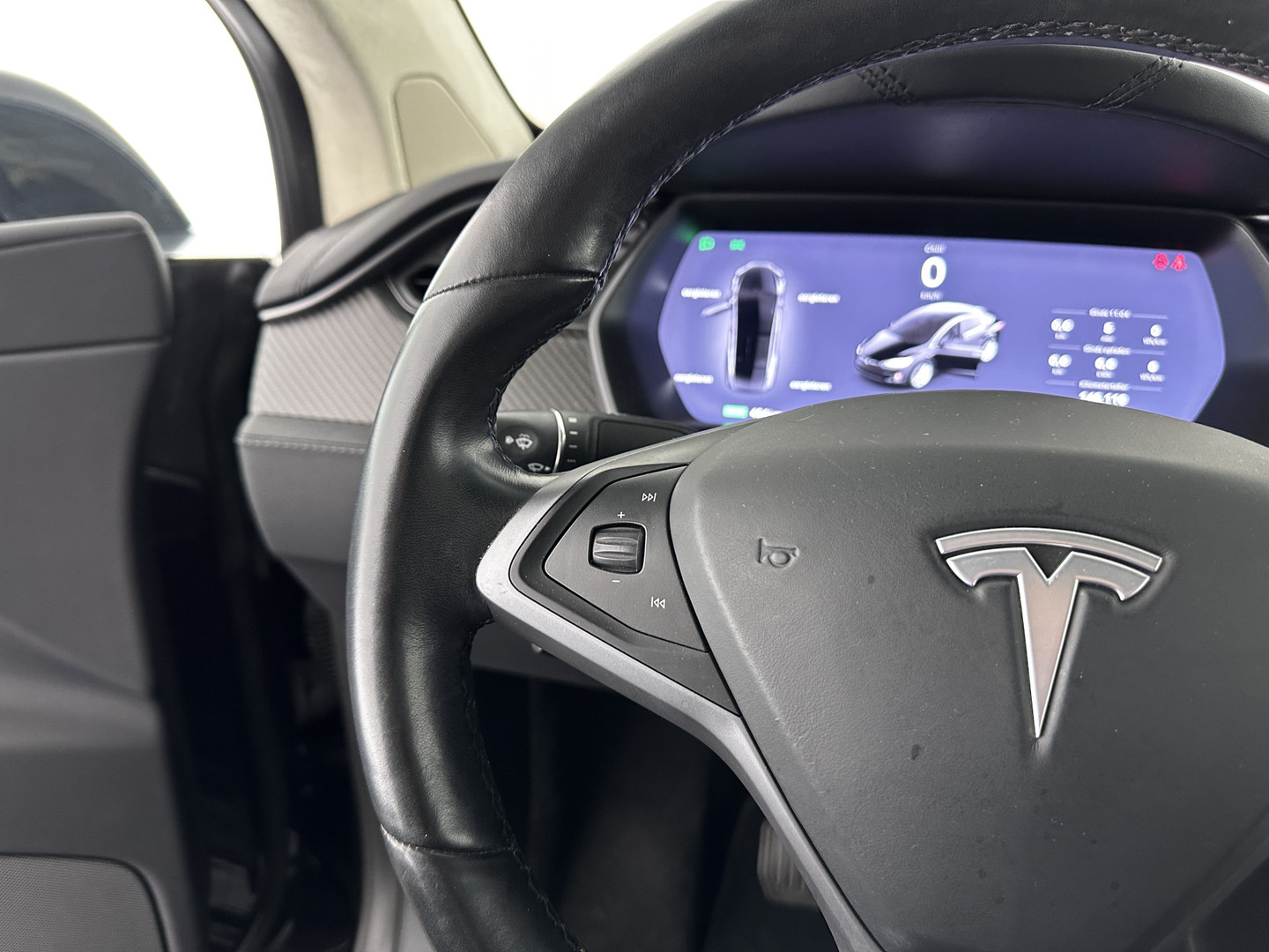 Tesla Tesla