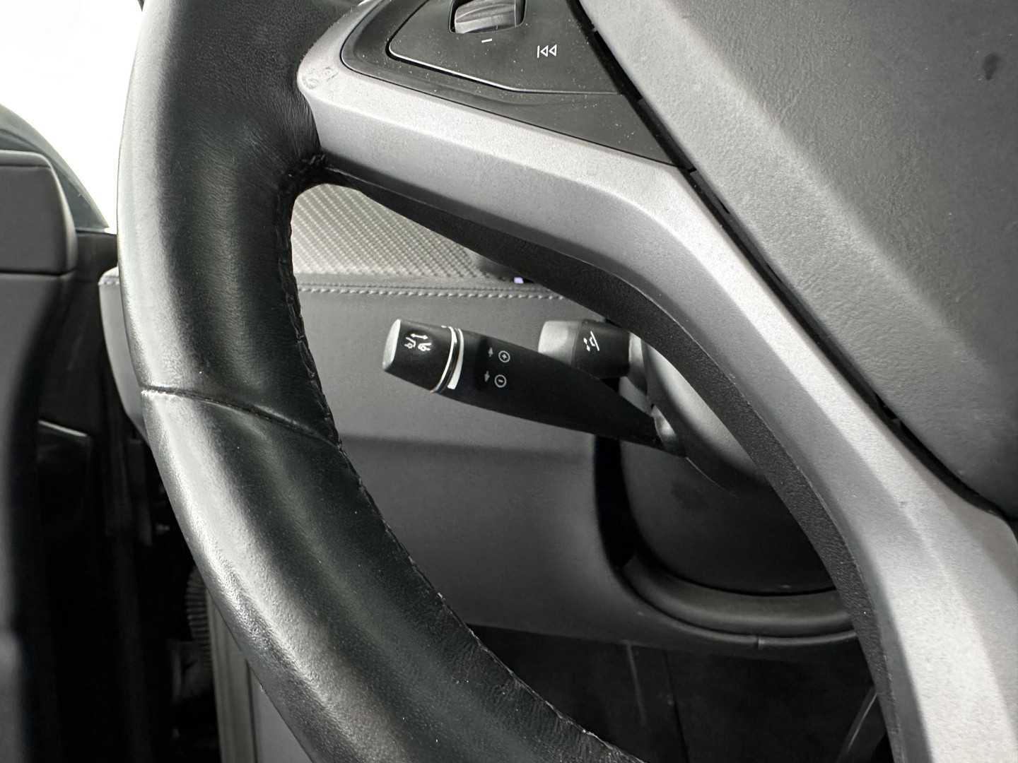 Tesla Tesla