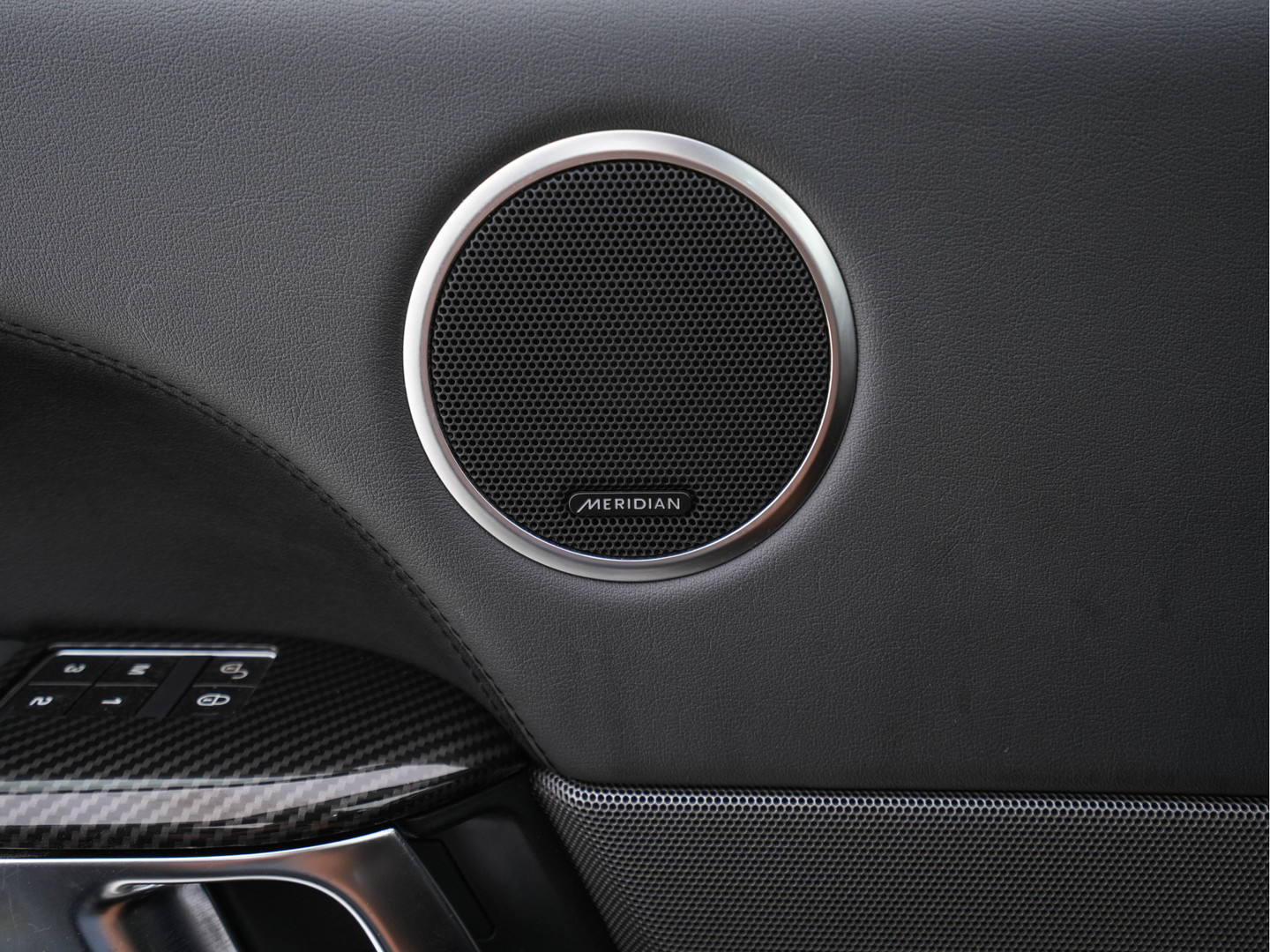 Land Rover Land Rover