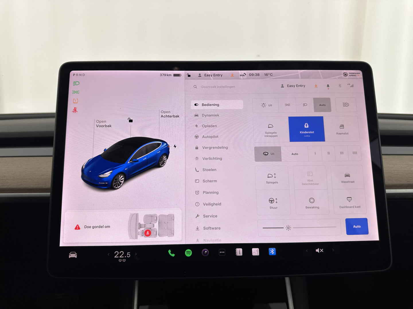 Tesla Tesla