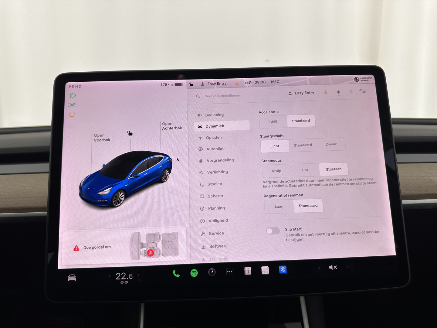 Tesla Tesla
