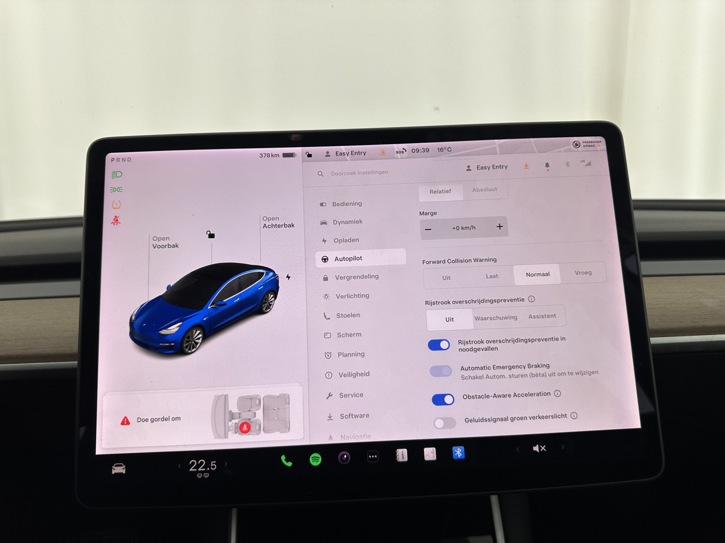 Tesla Tesla
