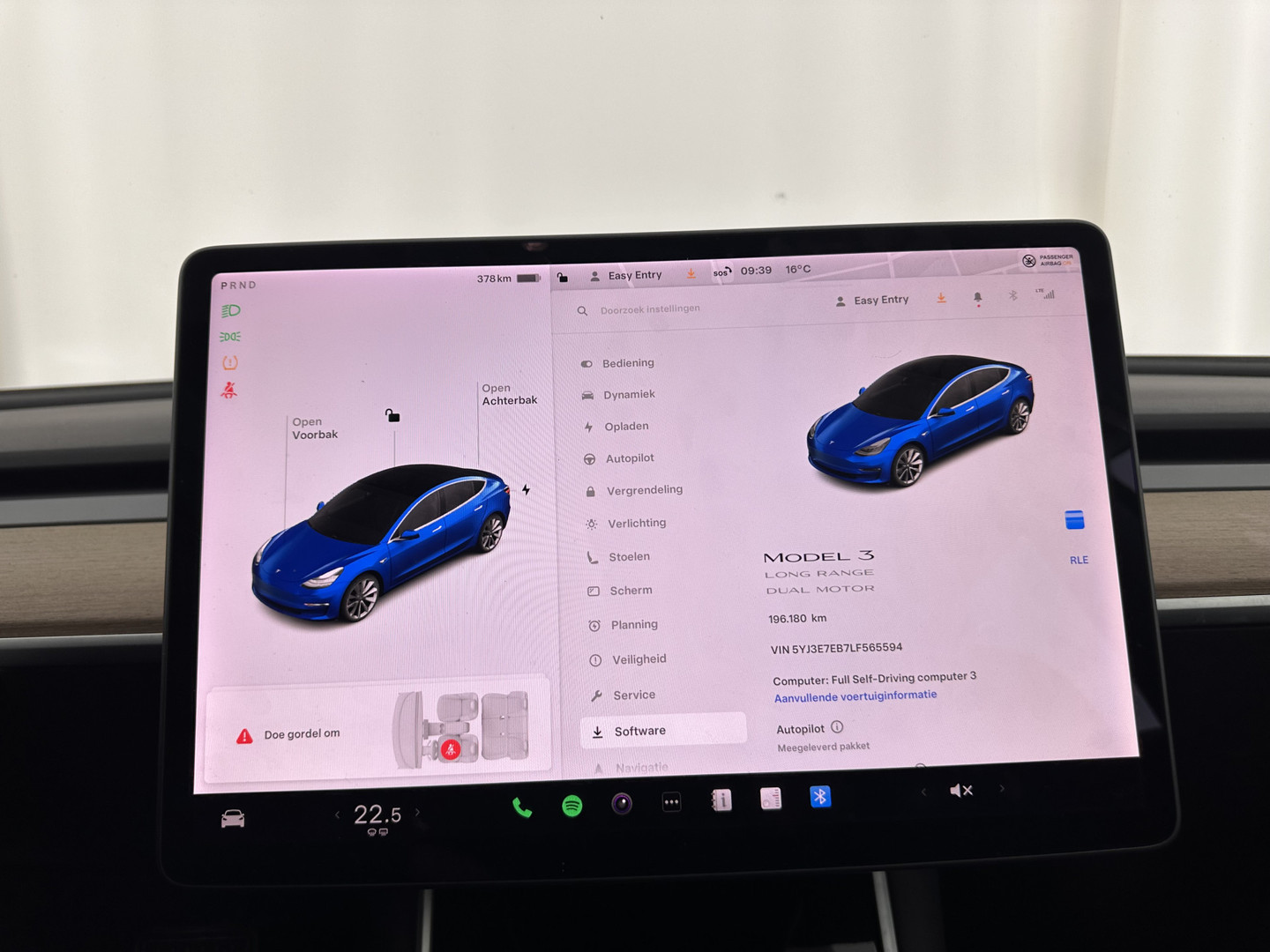 Tesla Tesla