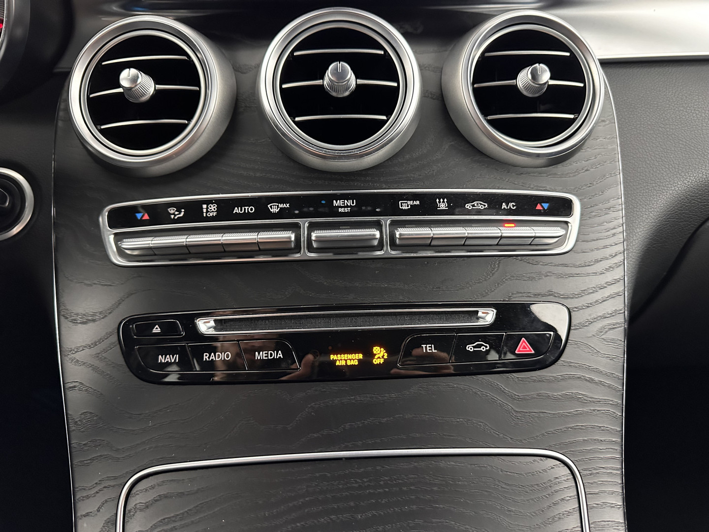 Mercedes-Benz Mercedes-Benz