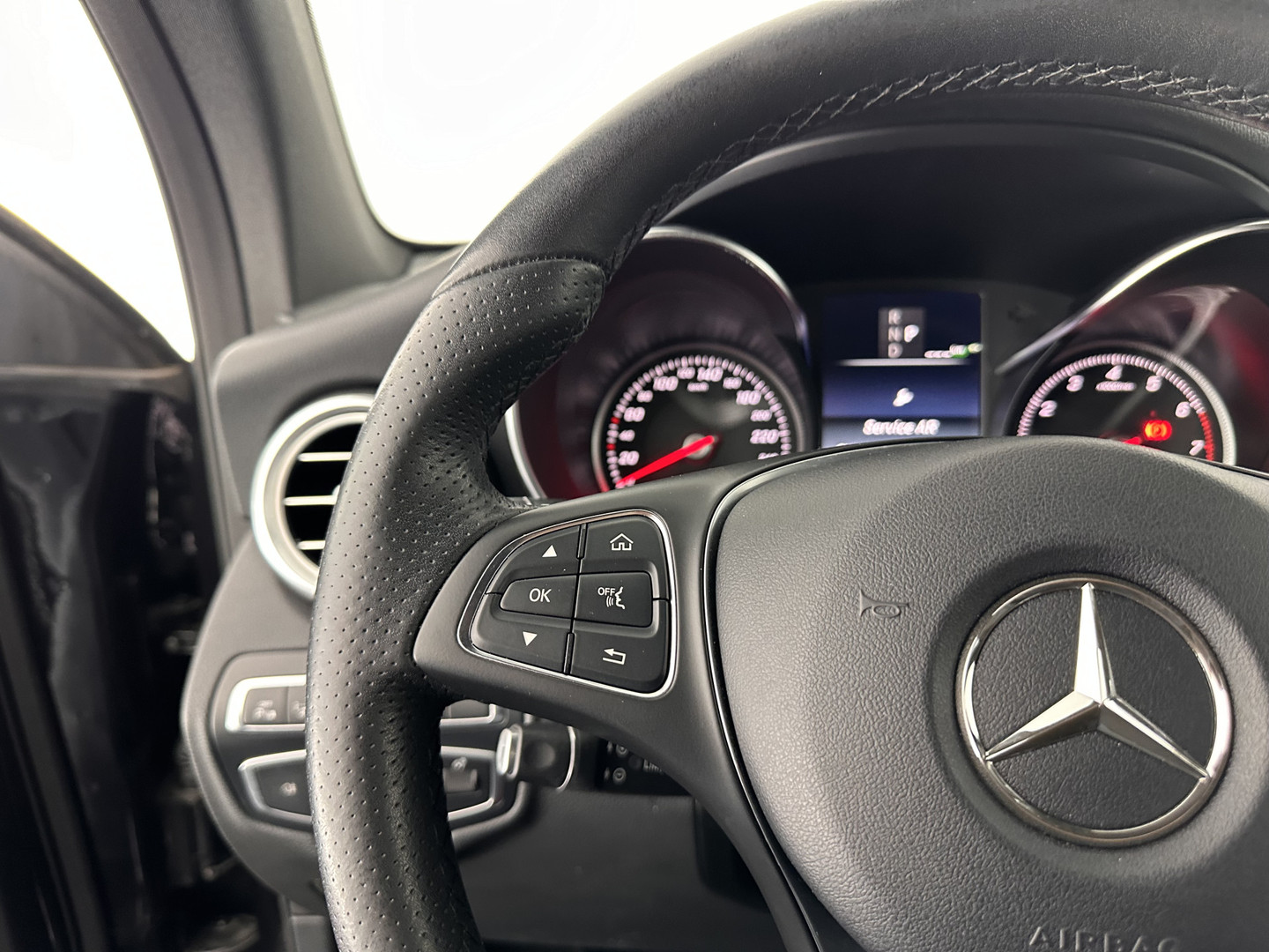 Mercedes-Benz Mercedes-Benz