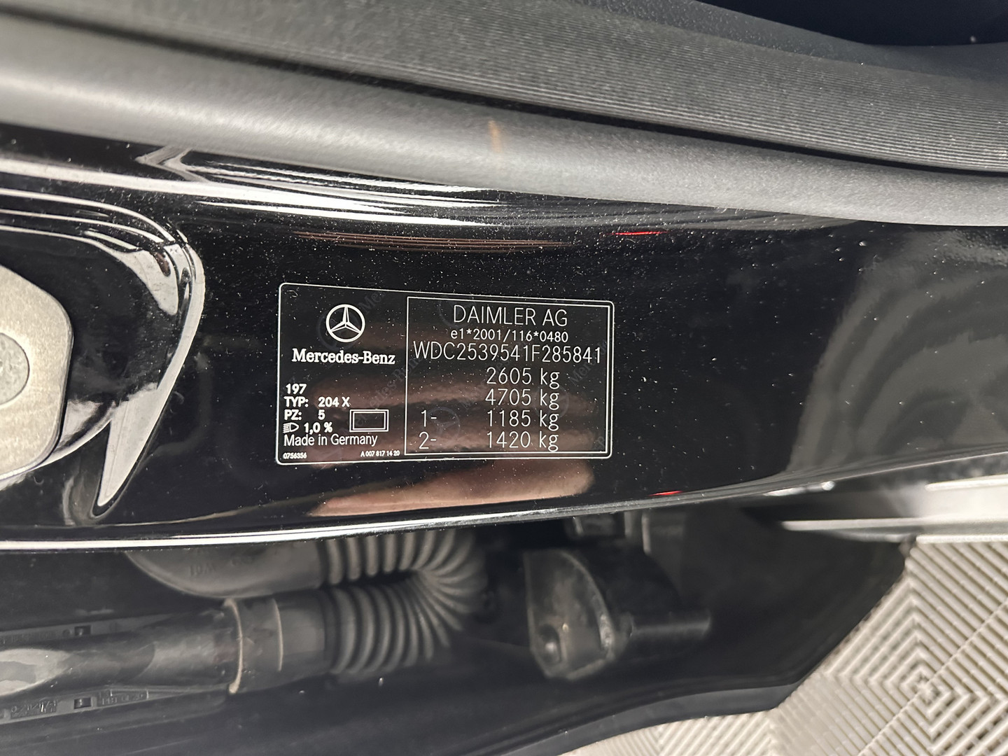 Mercedes-Benz Mercedes-Benz