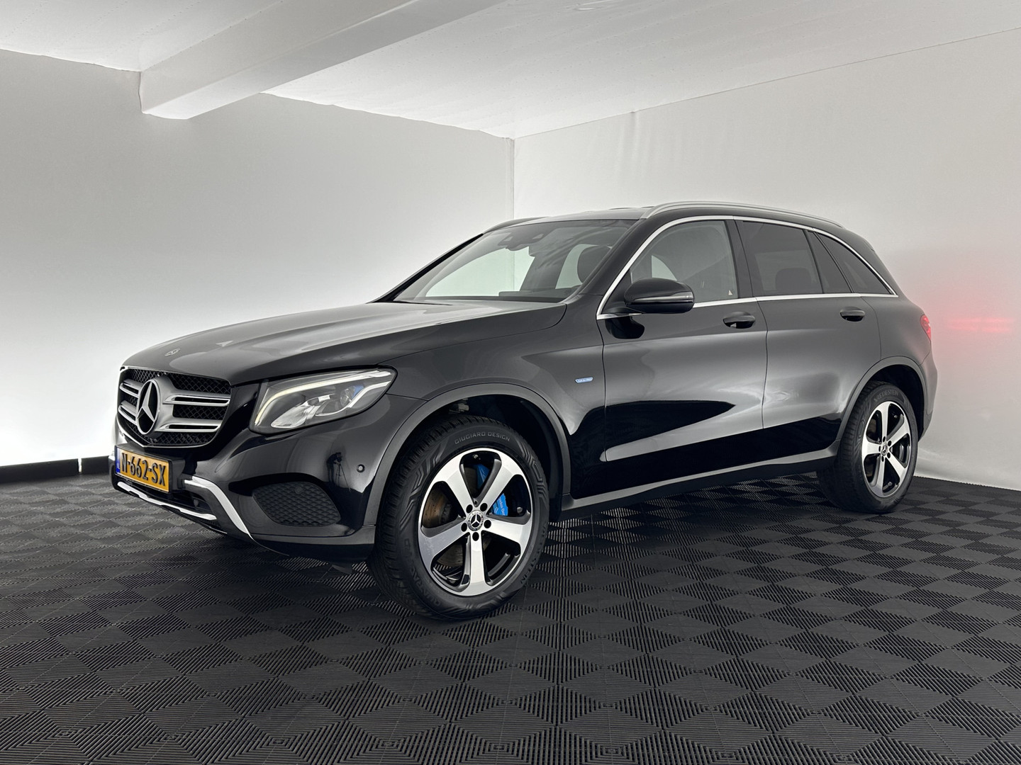 Mercedes-Benz Mercedes-Benz