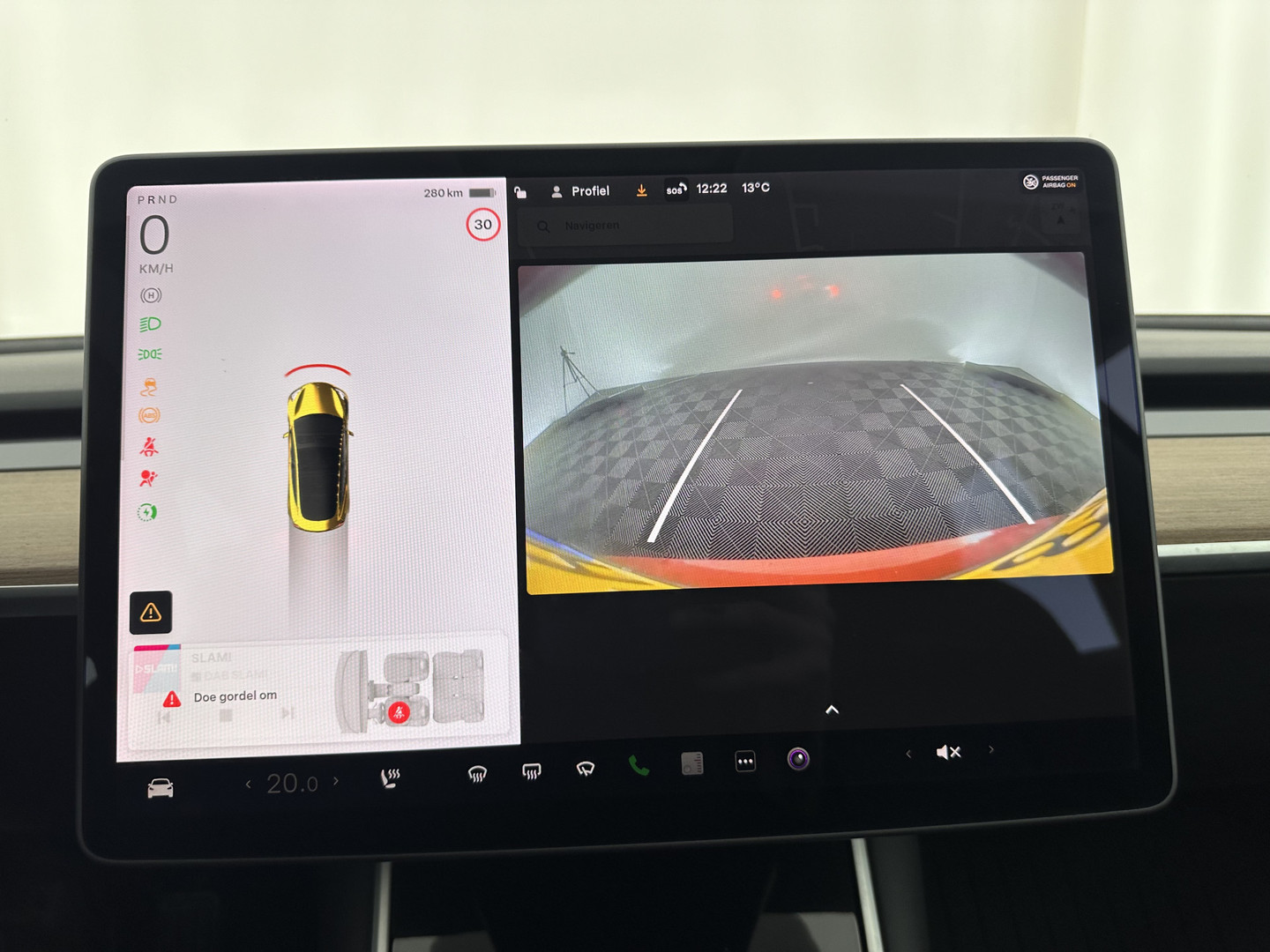 Tesla Tesla