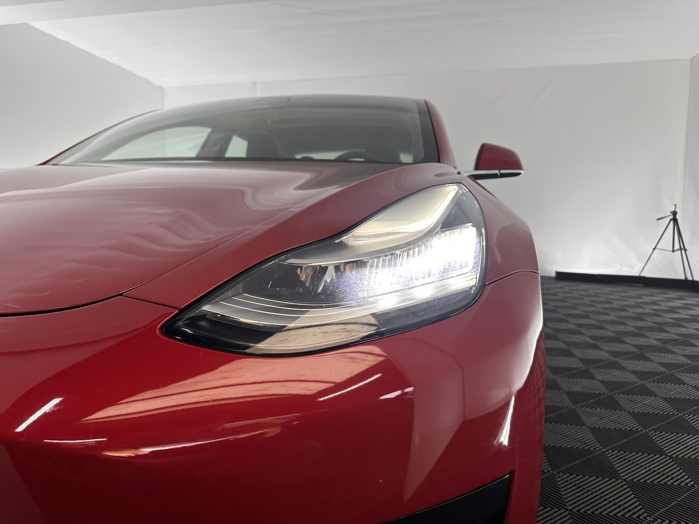 Tesla Tesla