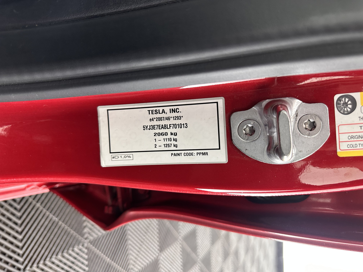 Tesla Tesla
