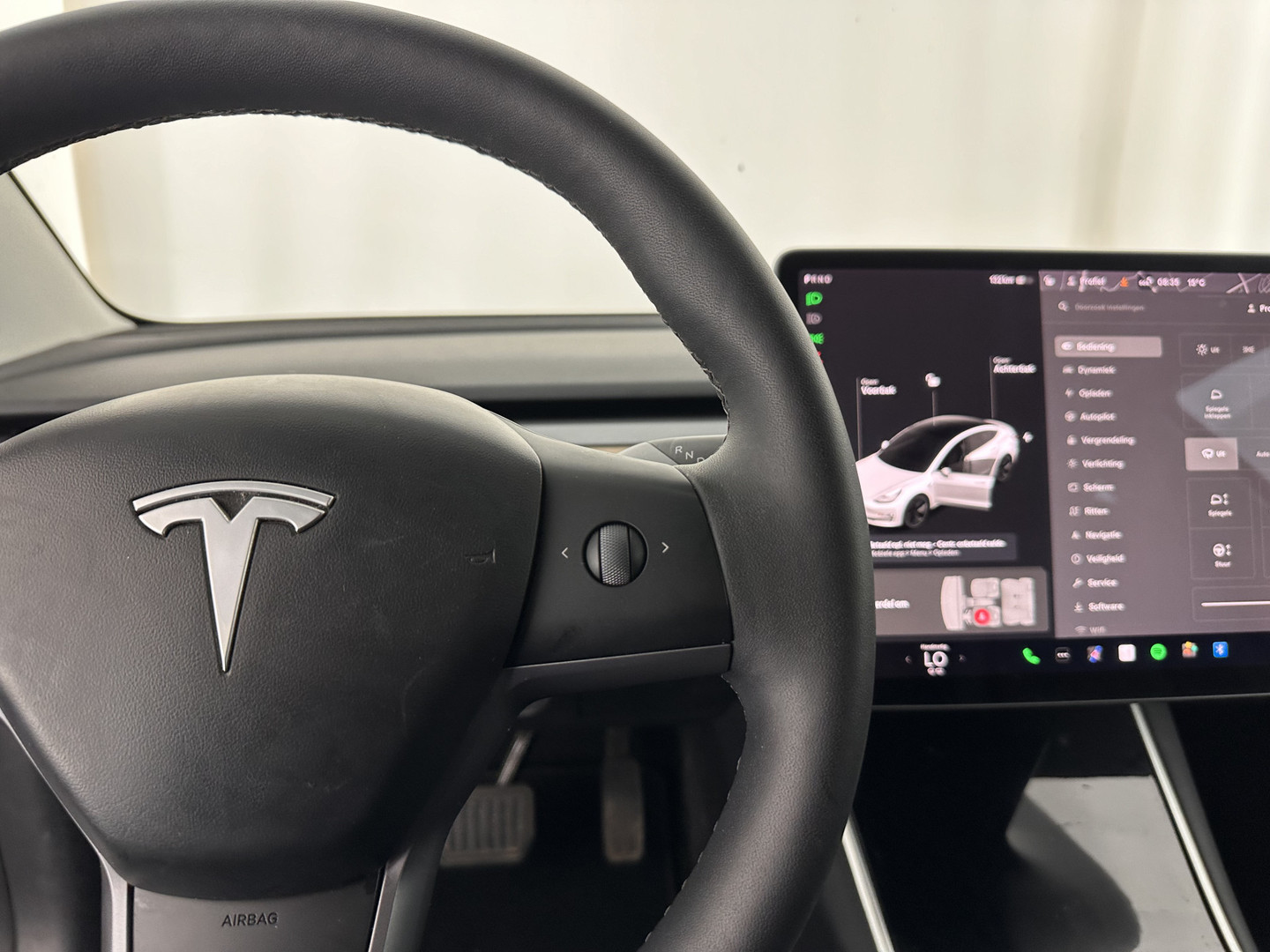 Tesla Tesla