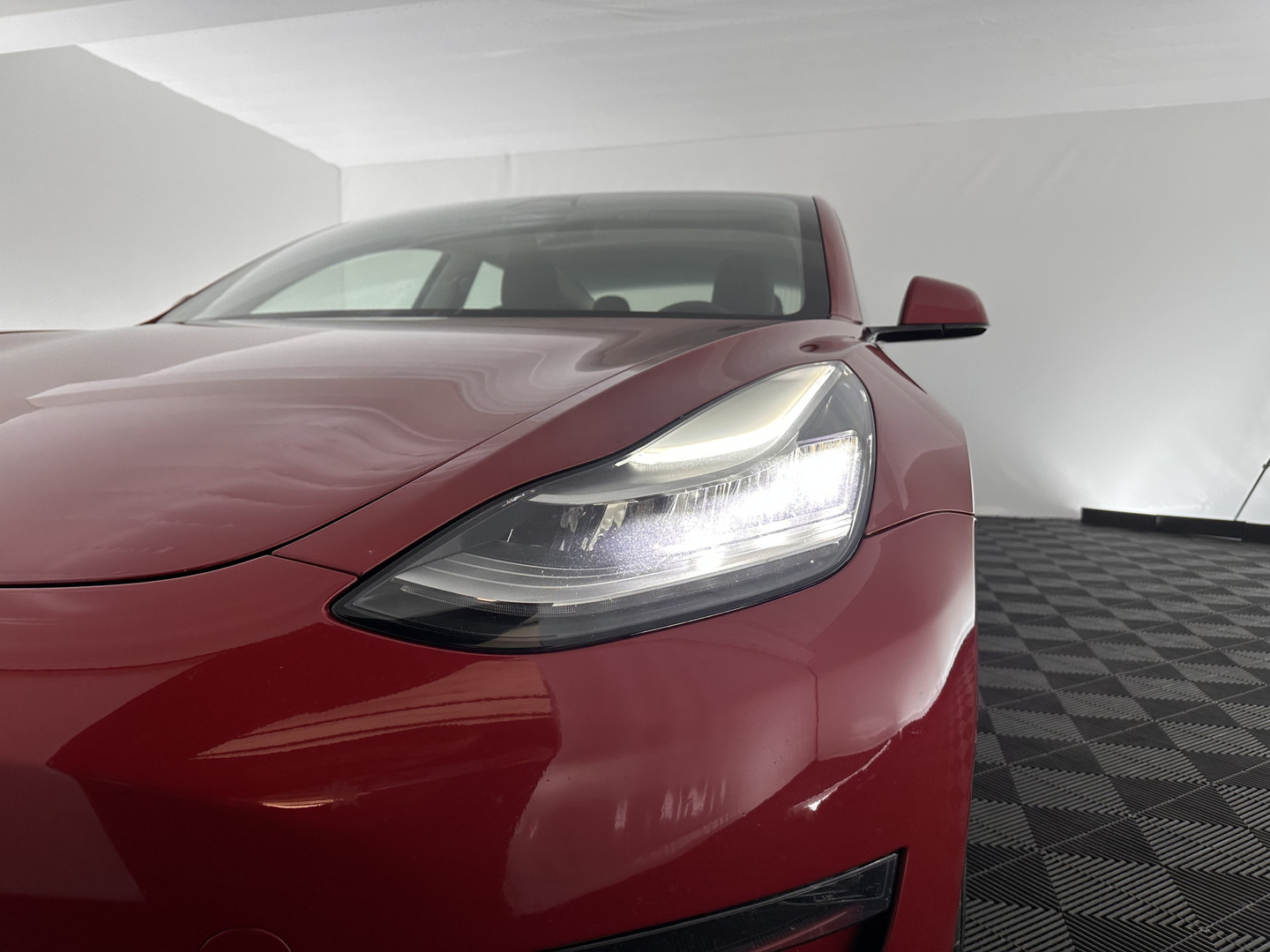 Tesla Tesla