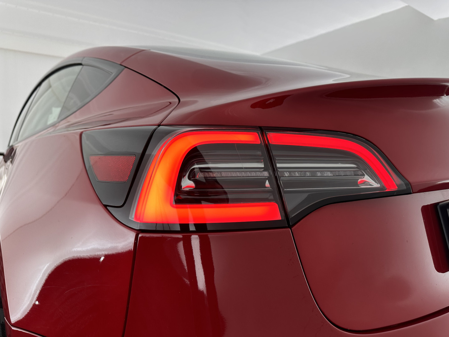 Tesla Tesla