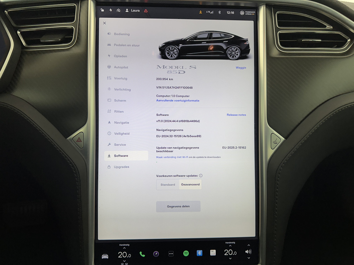 Tesla Tesla