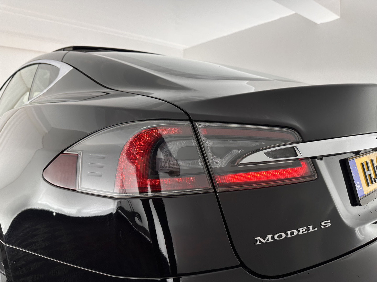 Tesla Tesla