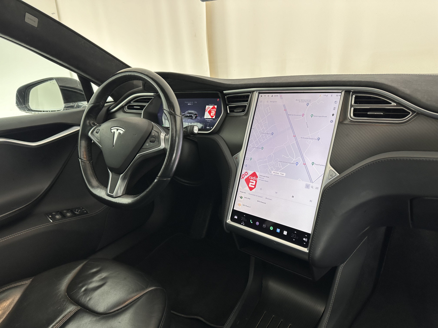 Tesla Tesla