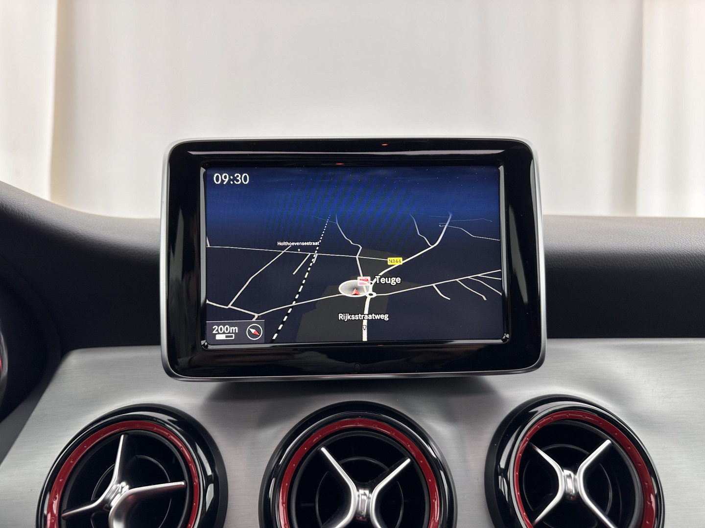 Mercedes-Benz Mercedes-Benz