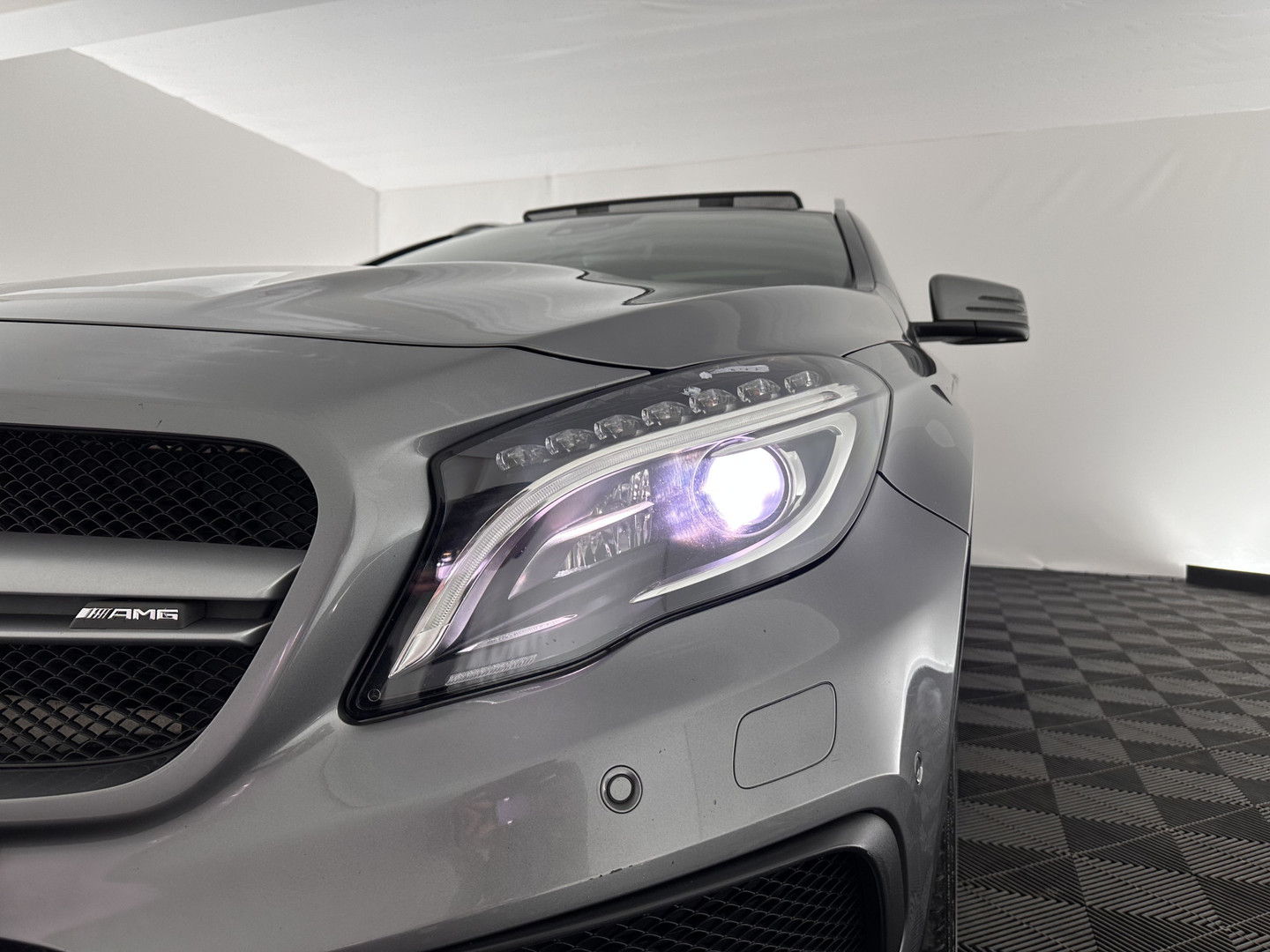 Mercedes-Benz Mercedes-Benz