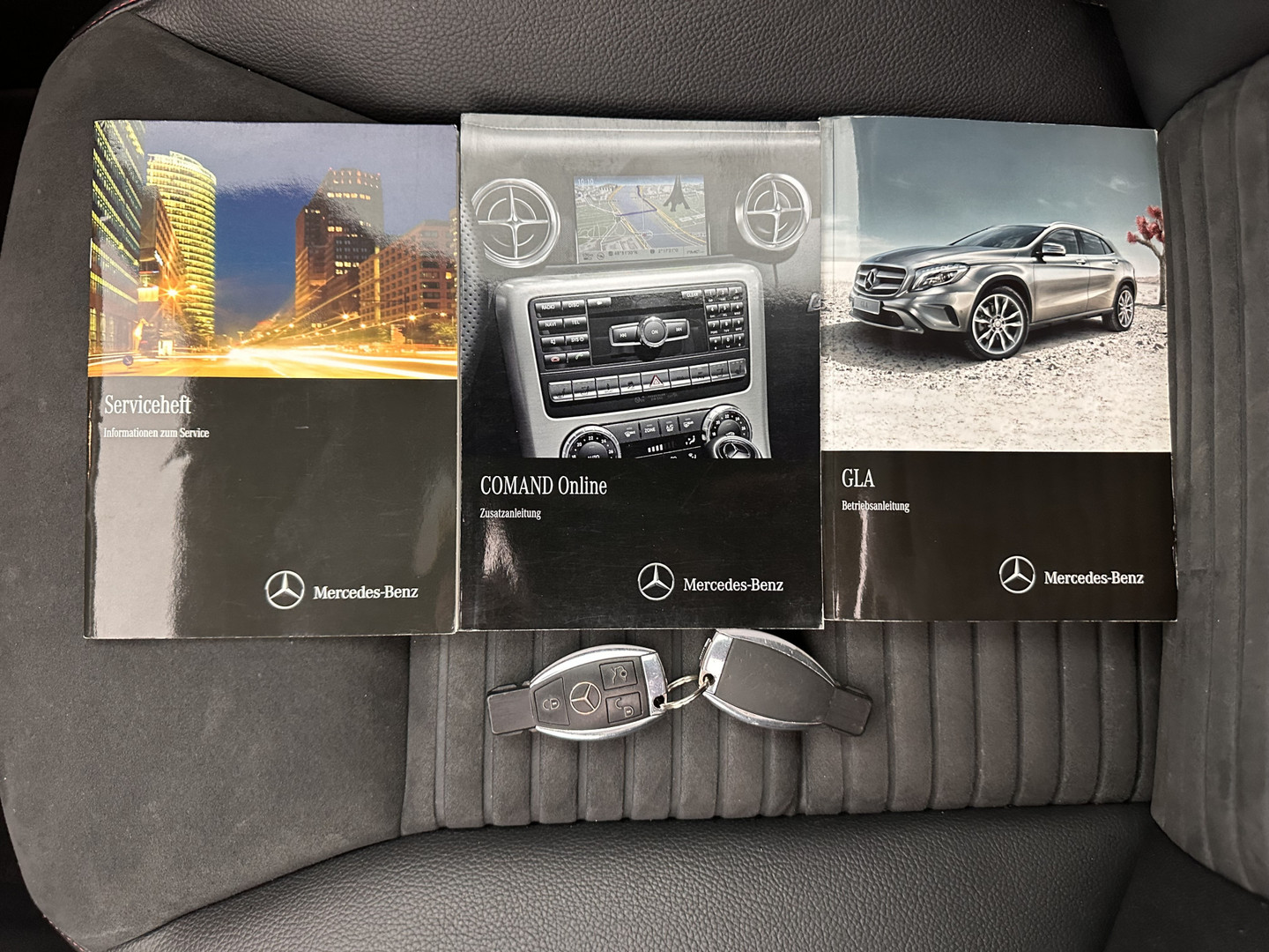 Mercedes-Benz Mercedes-Benz