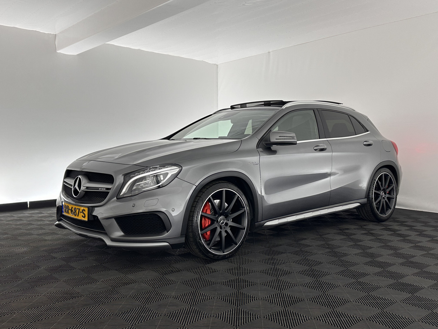 Mercedes-Benz Mercedes-Benz