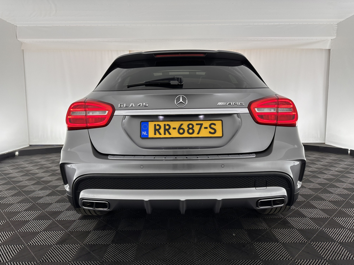 Mercedes-Benz Mercedes-Benz
