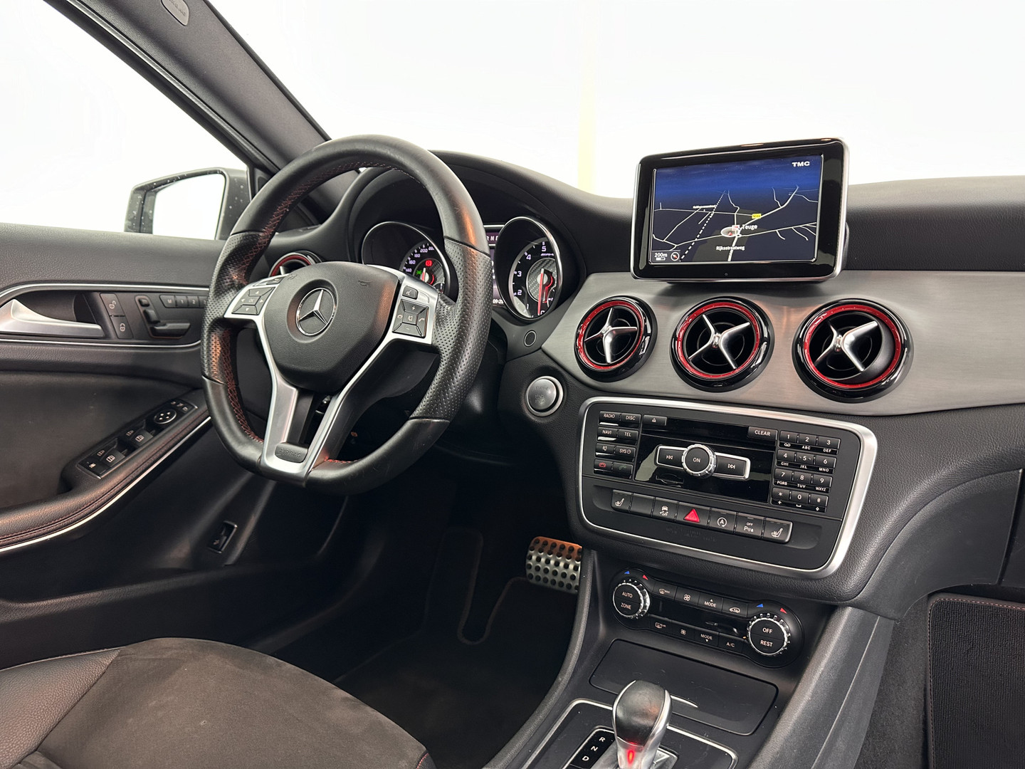 Mercedes-Benz Mercedes-Benz