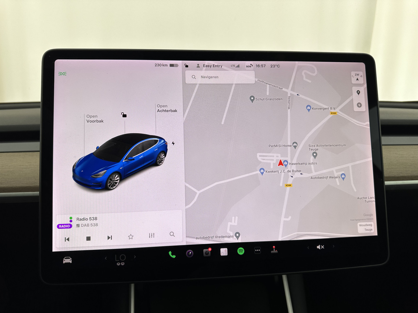 Tesla Tesla