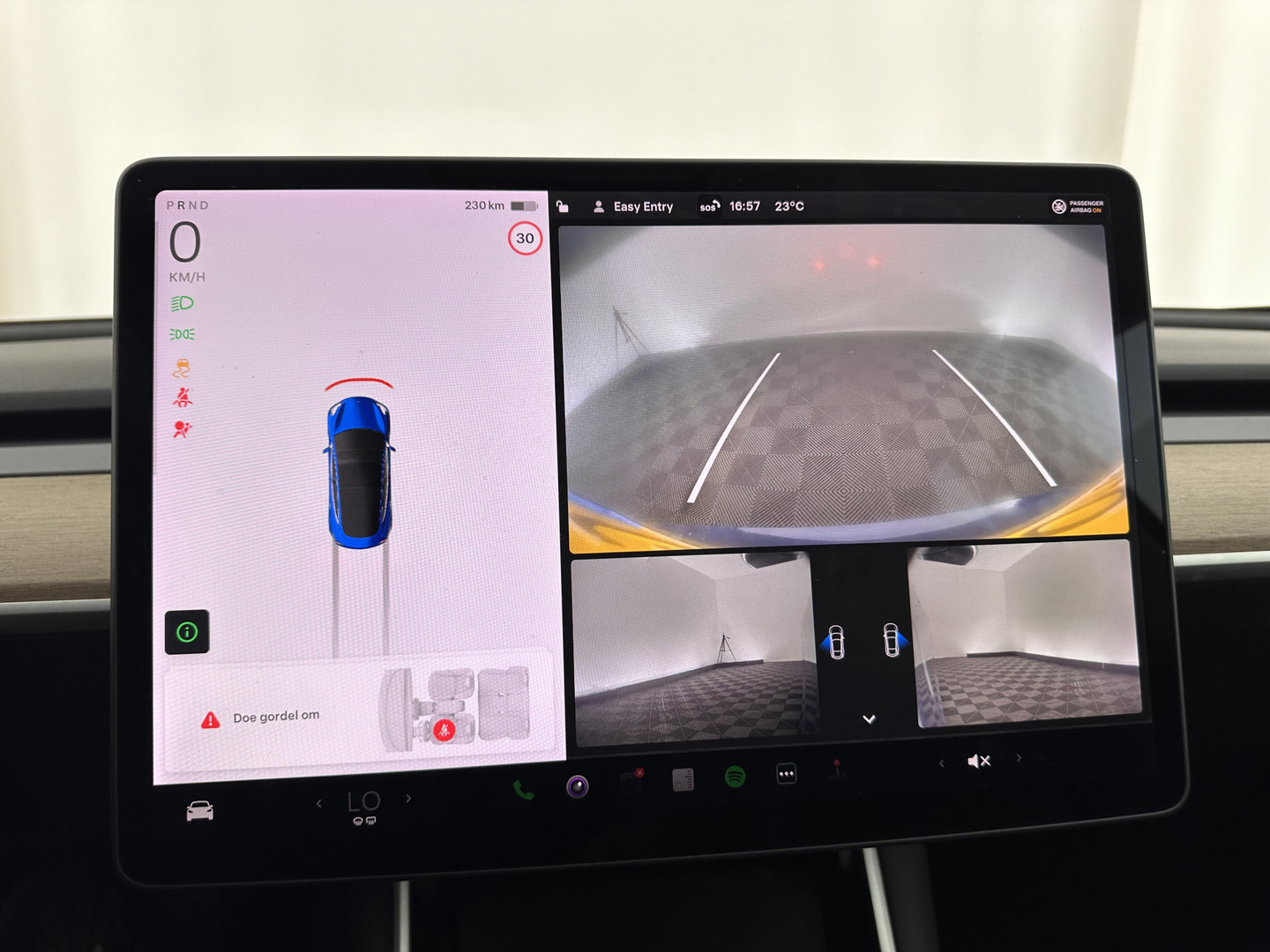 Tesla Tesla