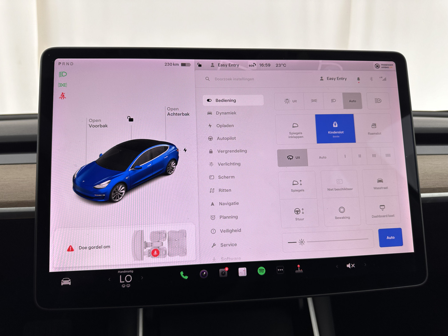 Tesla Tesla