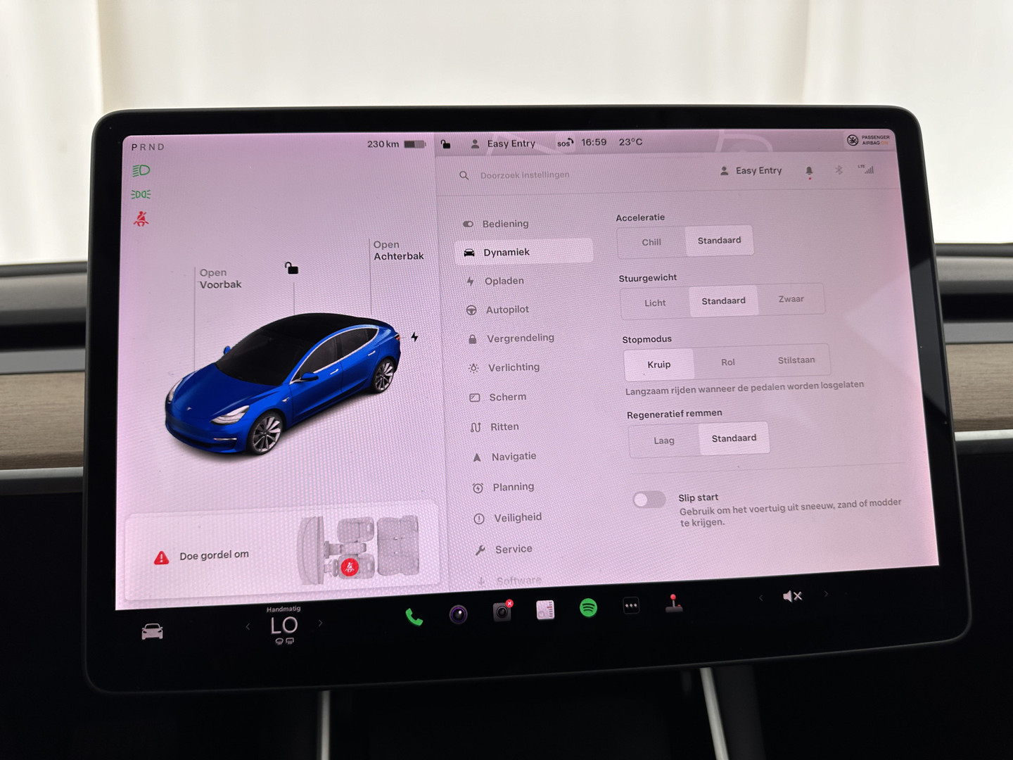 Tesla Tesla