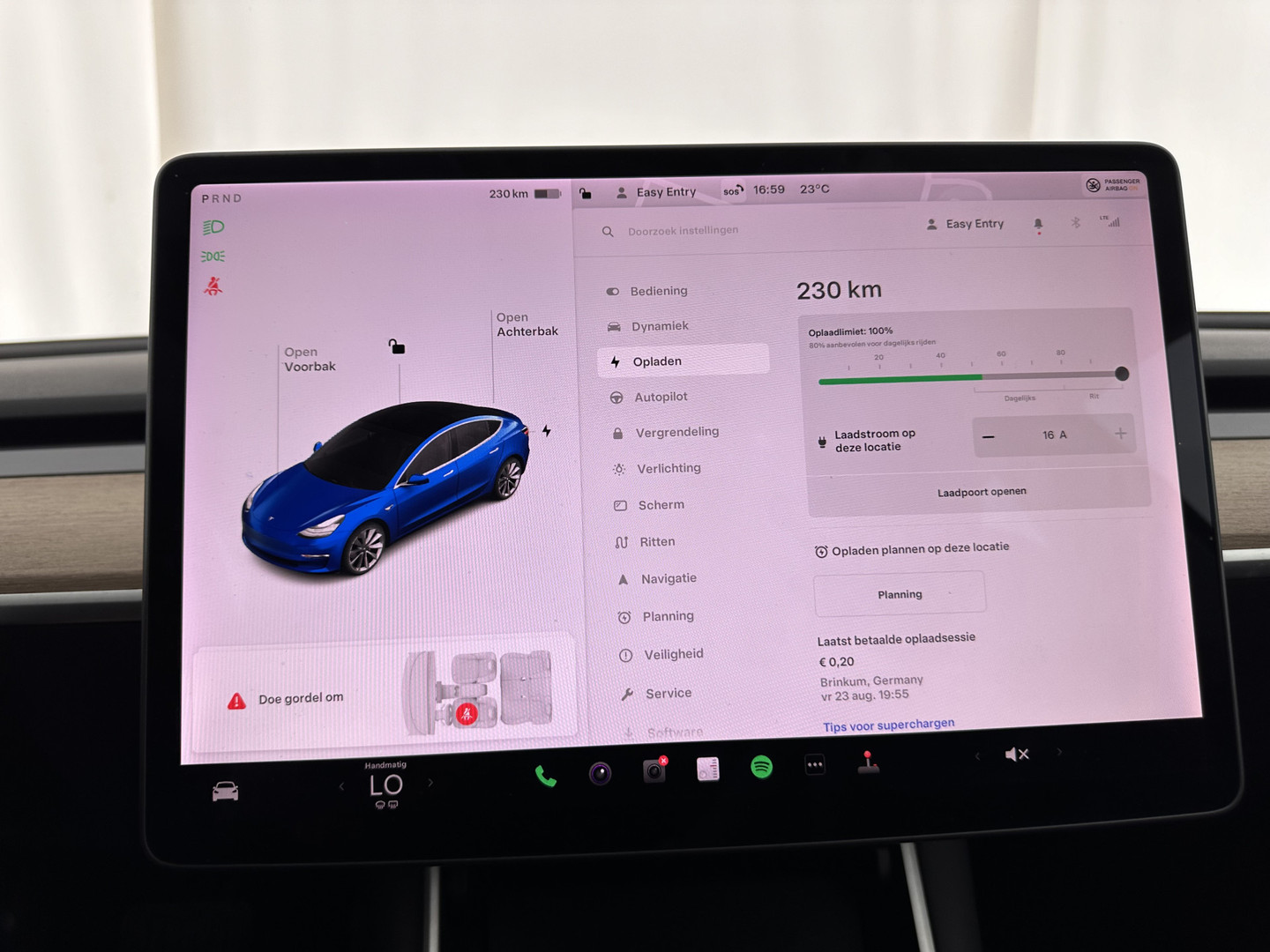 Tesla Tesla