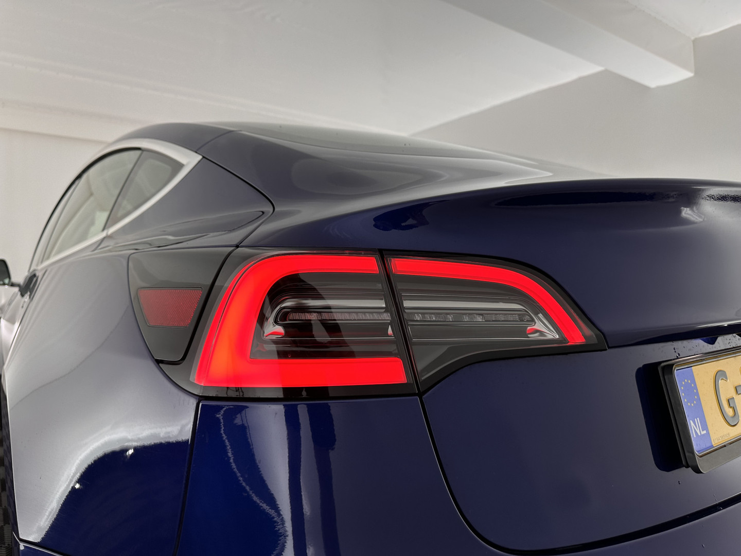 Tesla Tesla