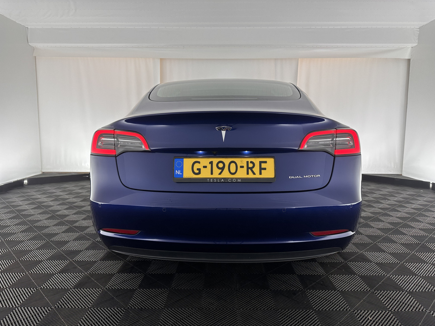 Tesla Tesla