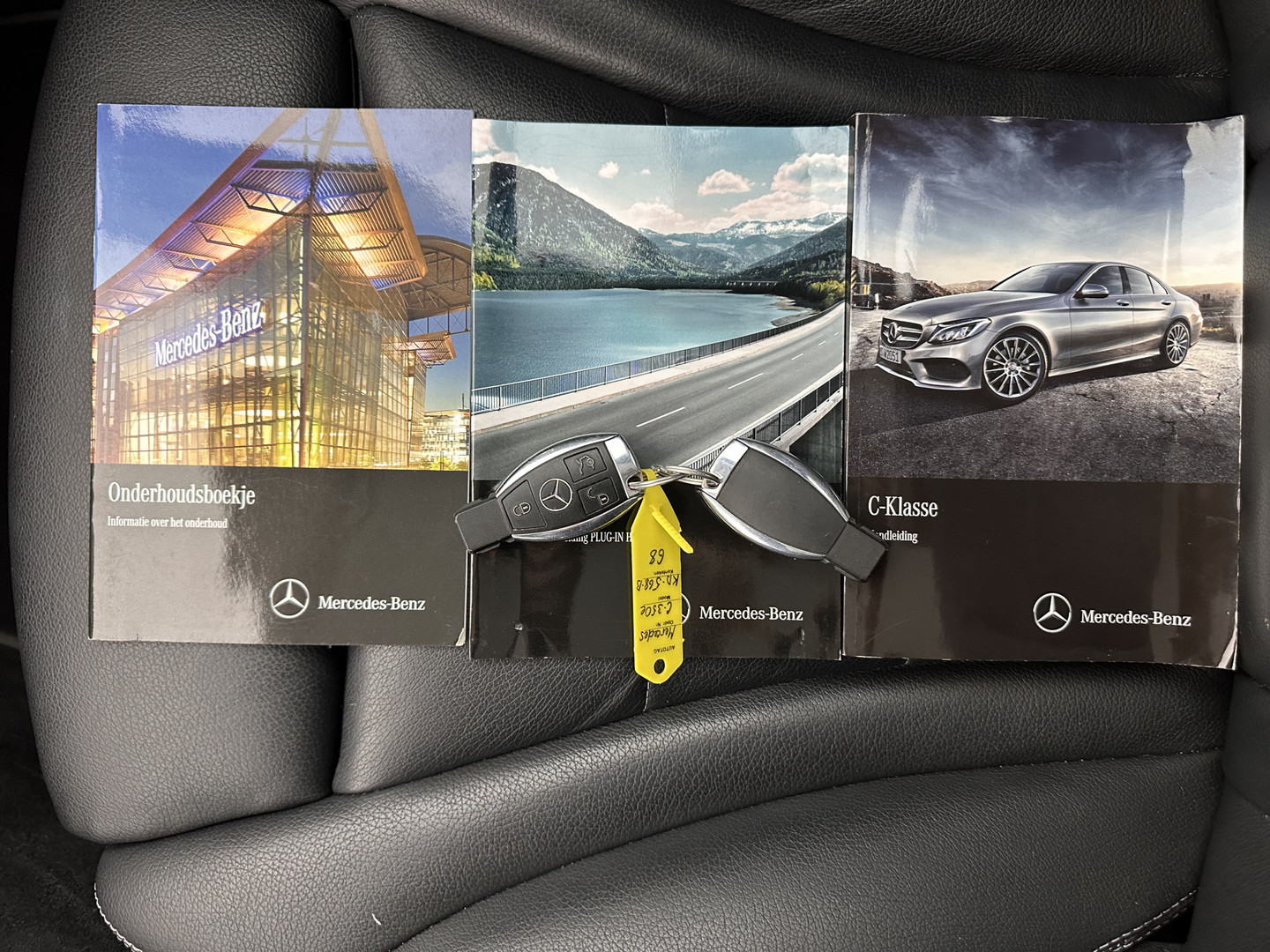 Mercedes-Benz Mercedes-Benz