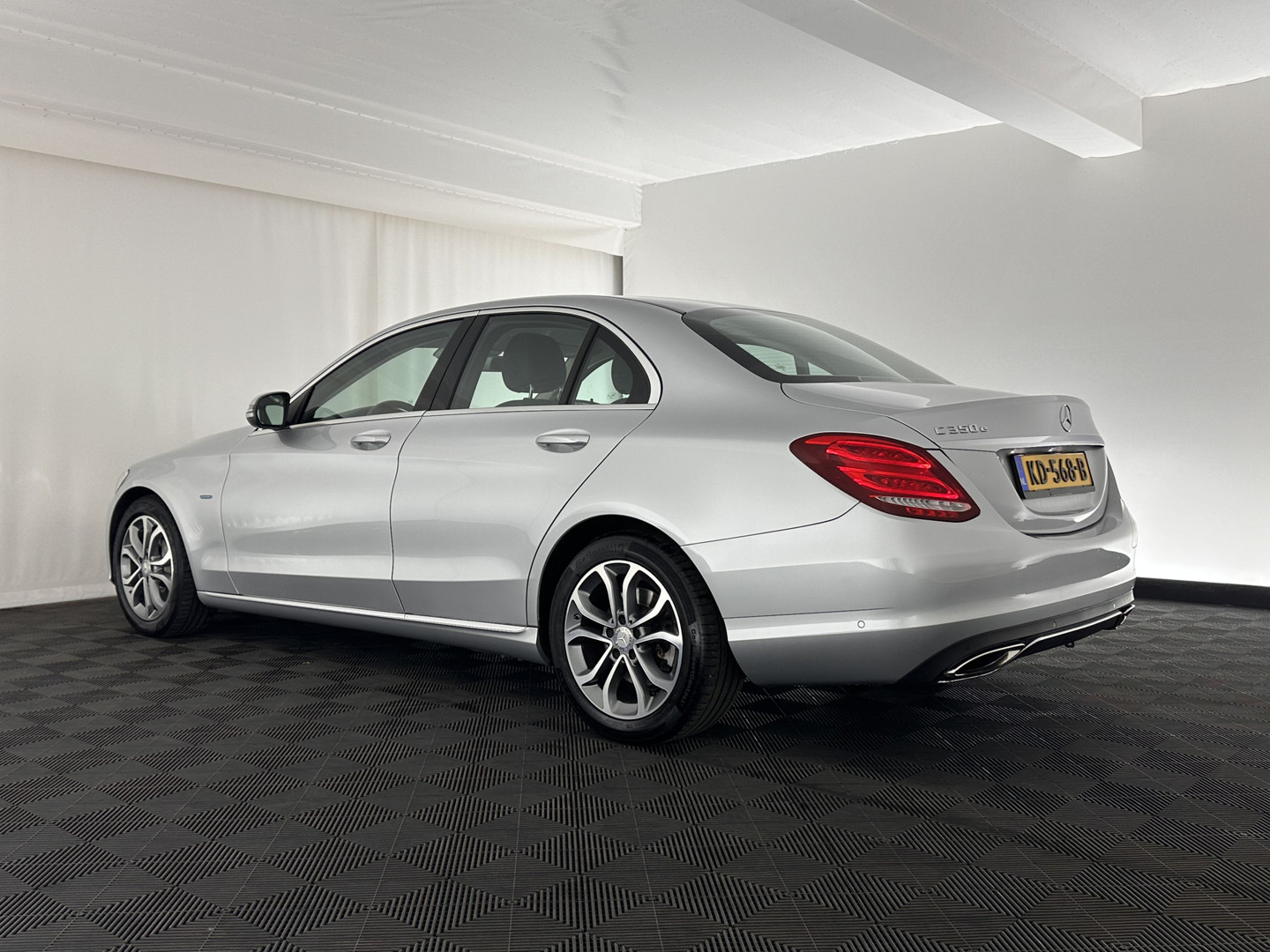 Mercedes-Benz Mercedes-Benz