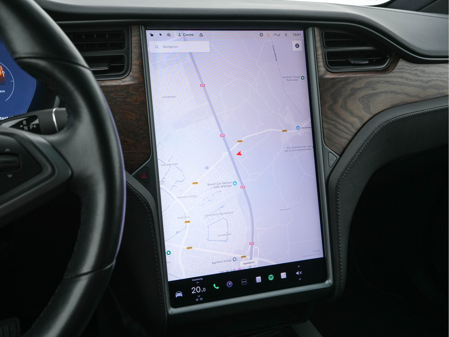 Tesla Tesla