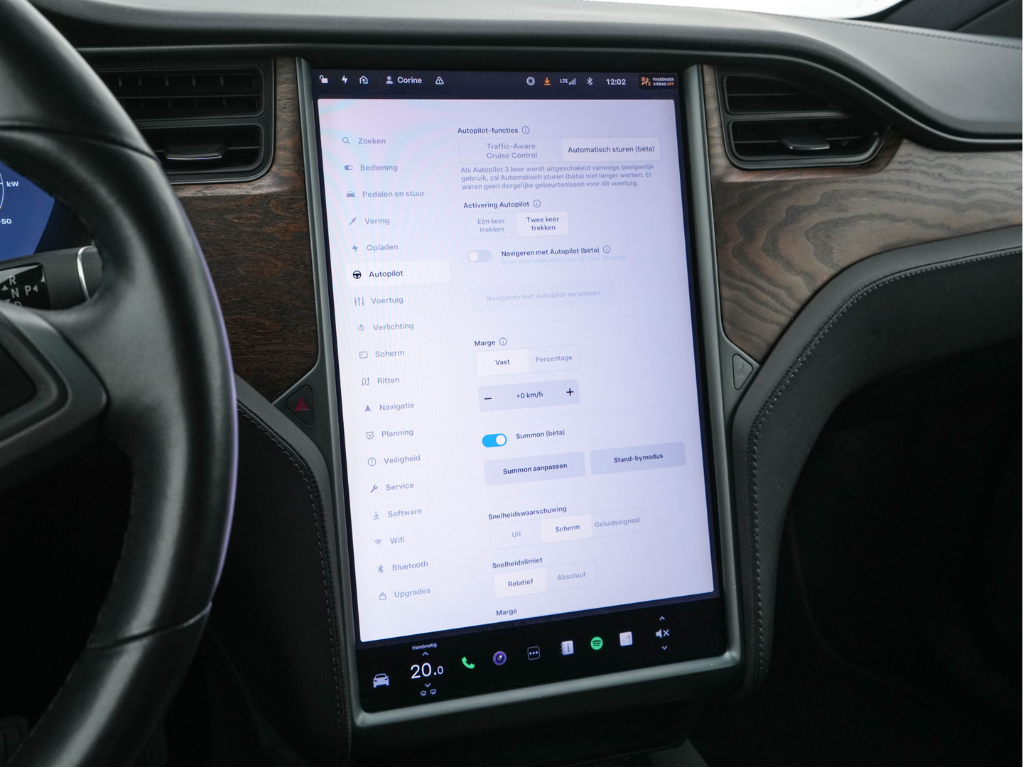 Tesla Tesla