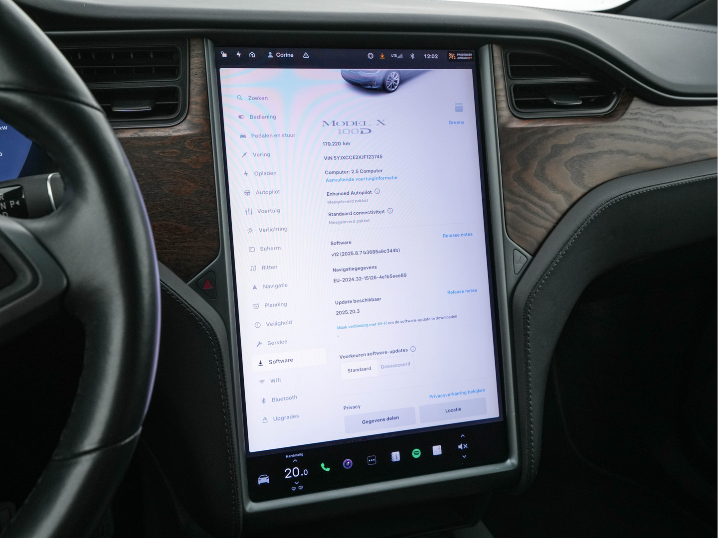 Tesla Tesla