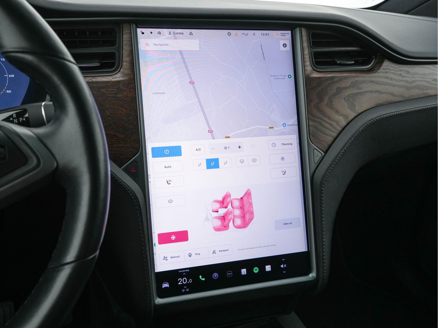 Tesla Tesla