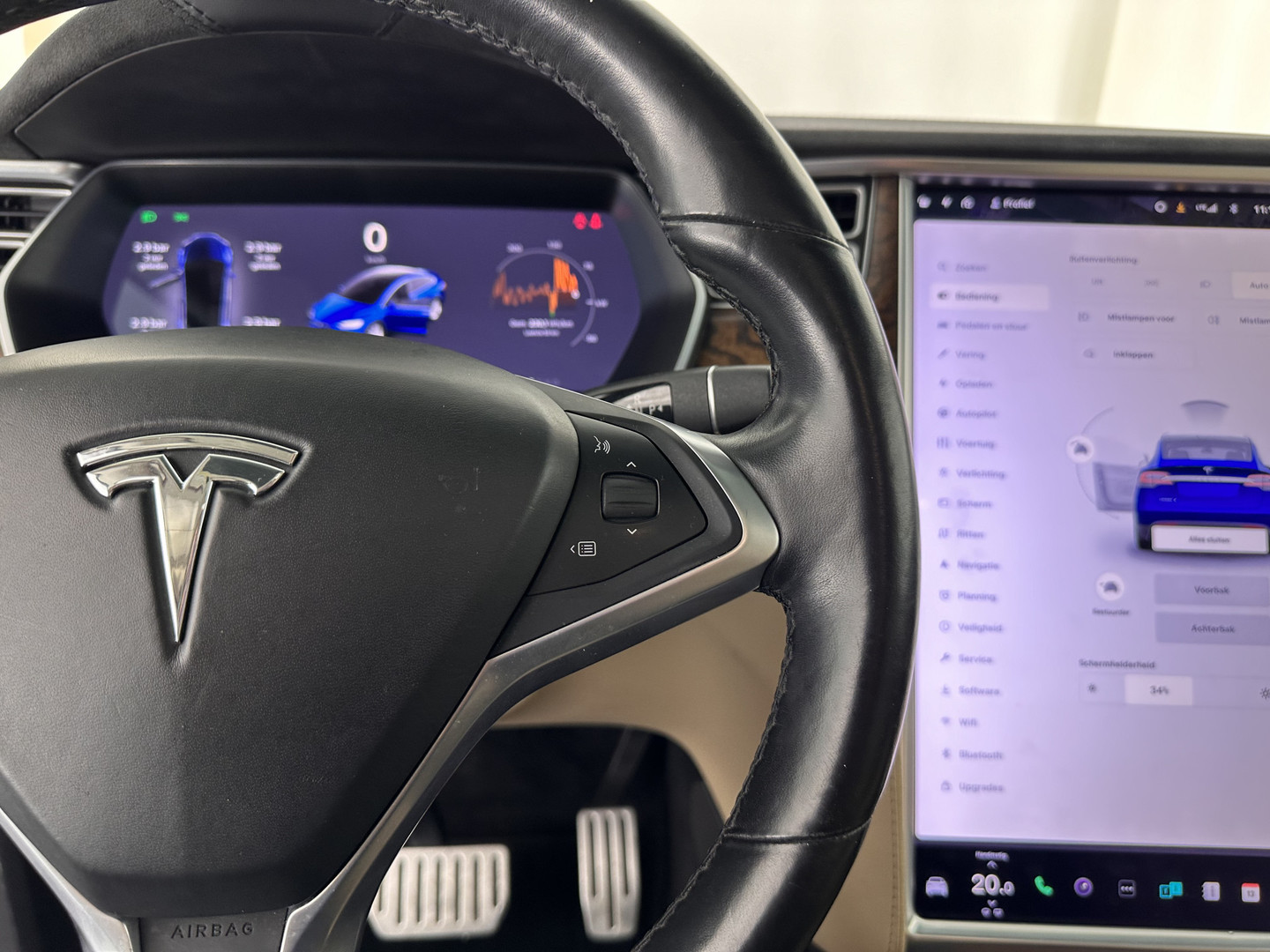 Tesla Tesla