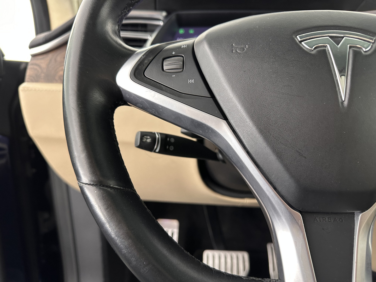 Tesla Tesla