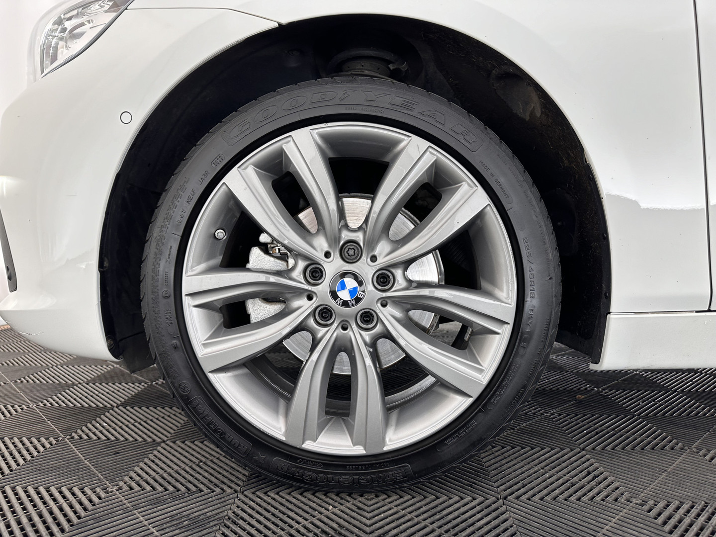 BMW