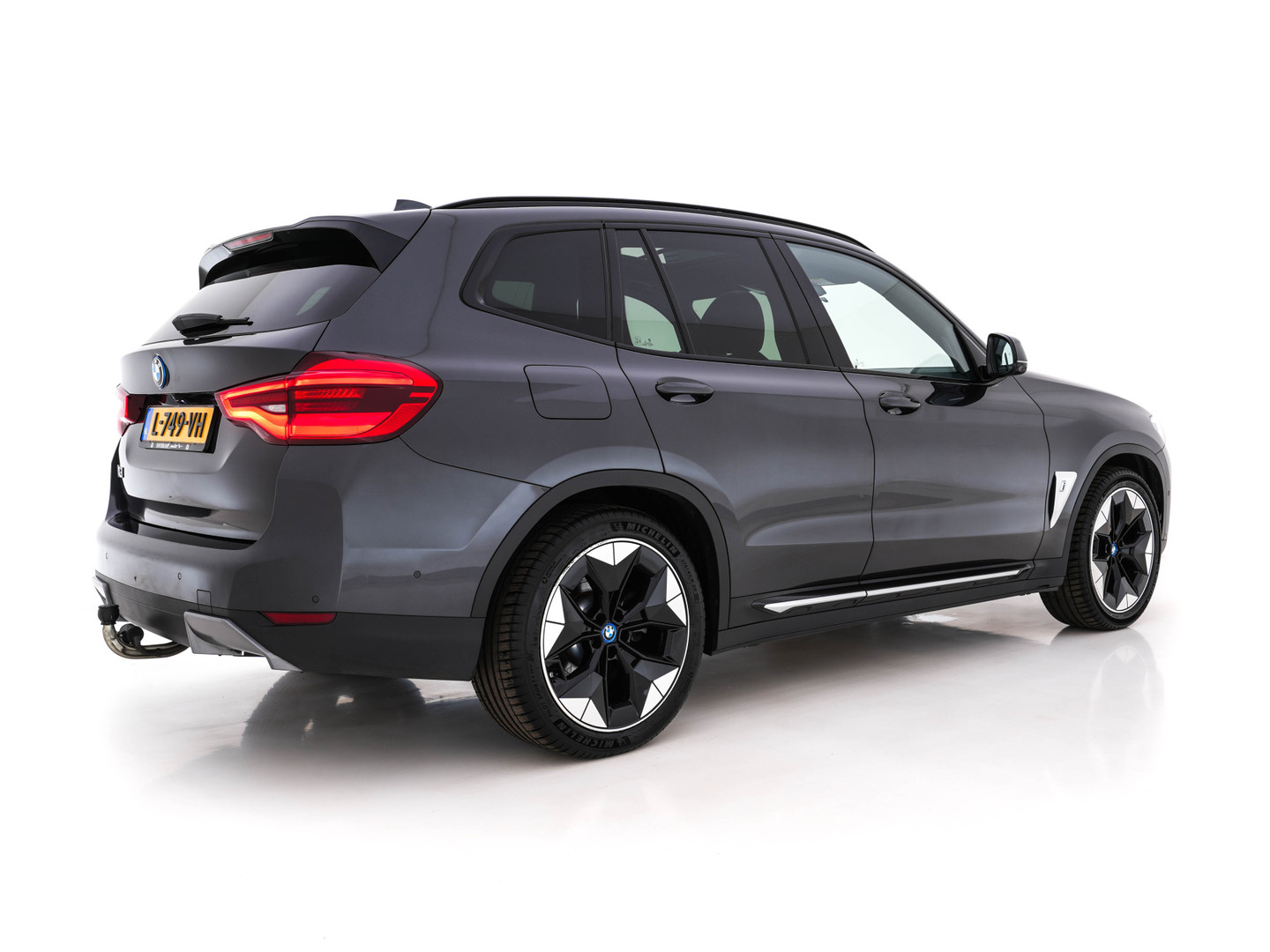 BMW BMW