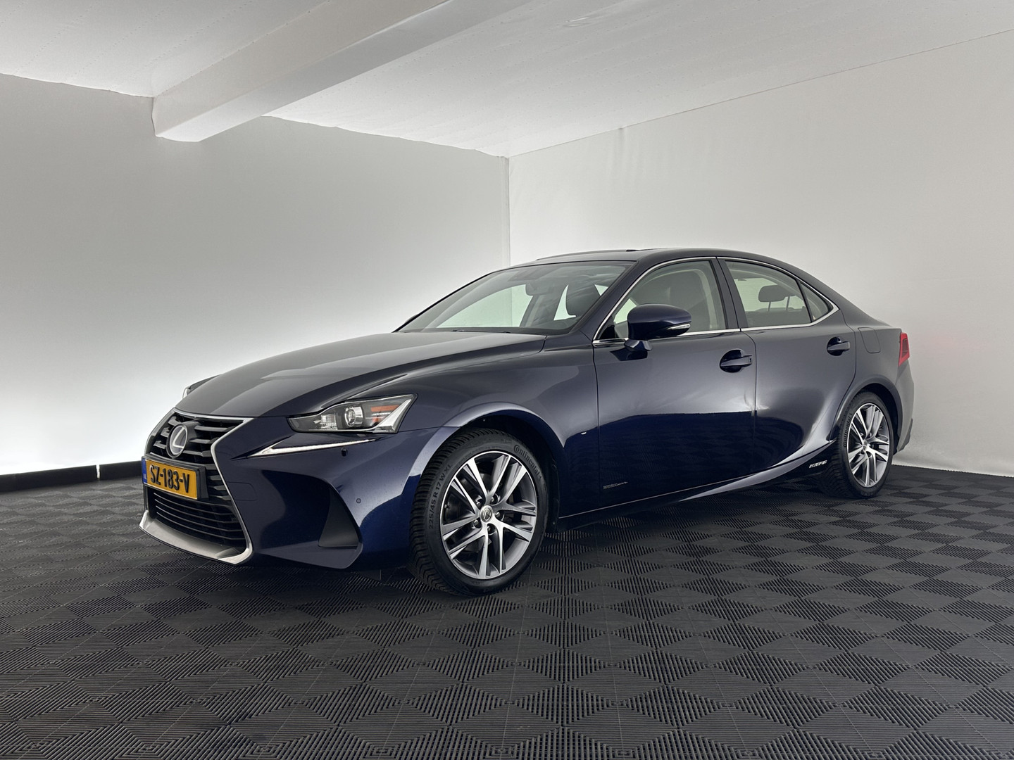 Lexus Lexus