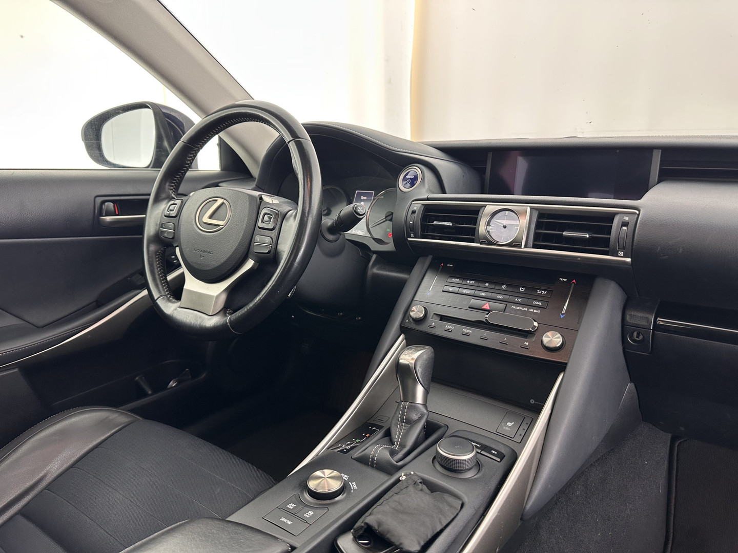 Lexus Lexus